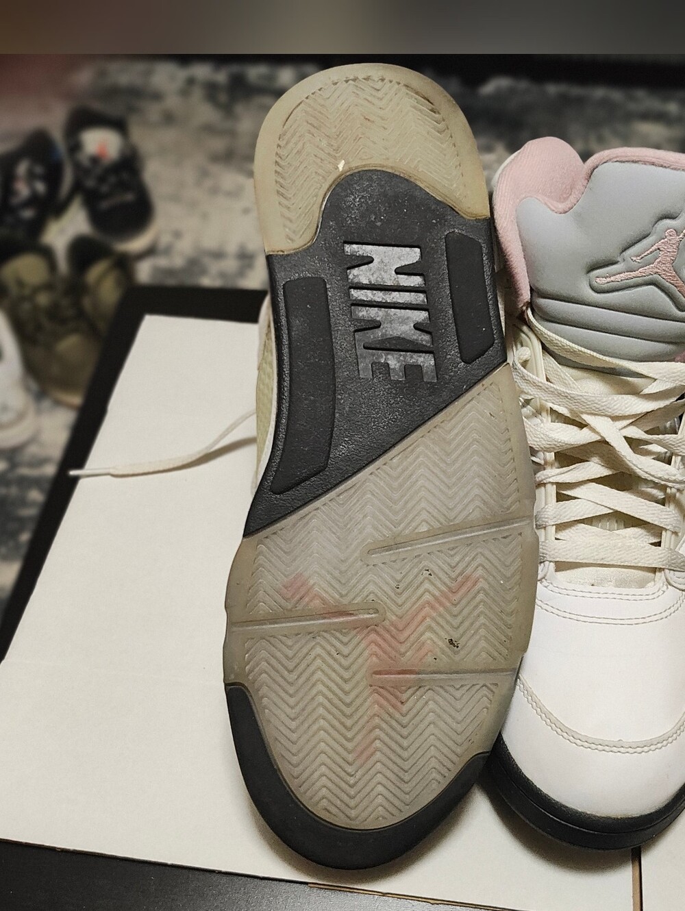 Jordan Men White & Pink High-Top Sneakers with Black Sole - Picture 2 of 7
